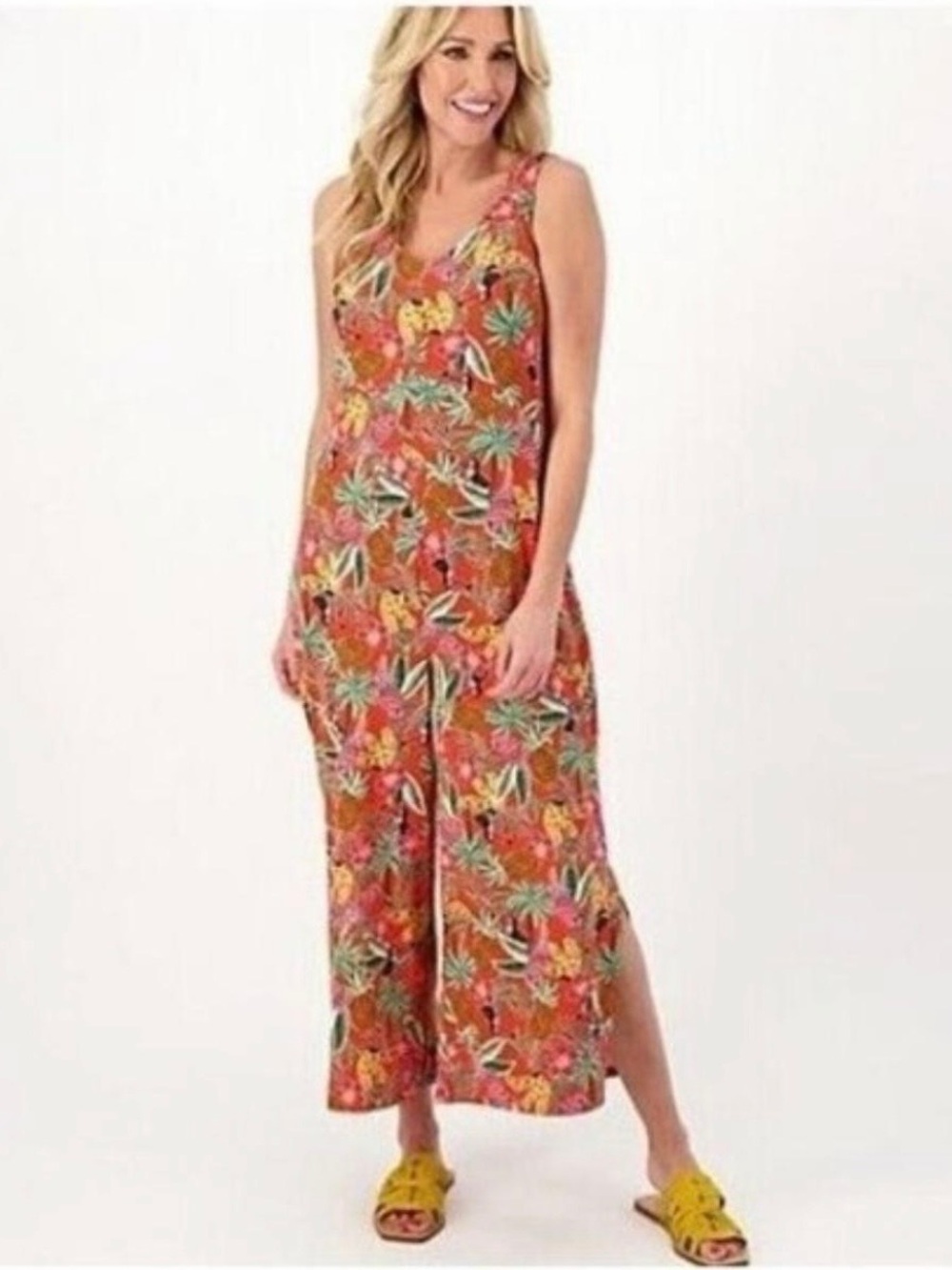 Cuddl Duds Regular Wide Leg Flexwear V-Neck Ochre Rainforest Jumpsuit‎